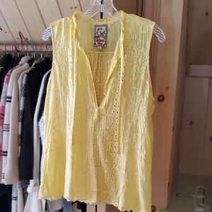 Johnny WAS Yellow Eyelet & Embroidered Yellow Blouse SMALL